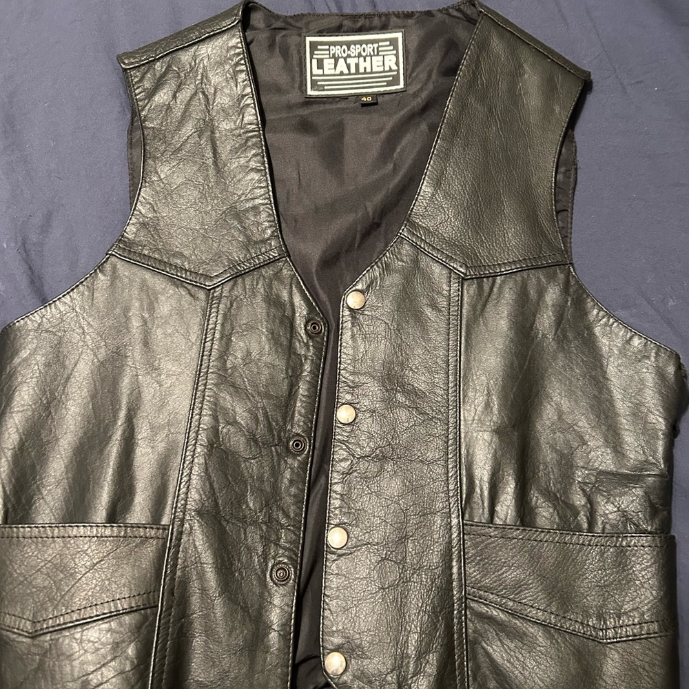 Leather Riding Vest With Eagle Patch - image 3
